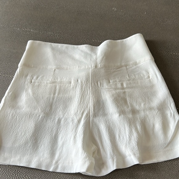 See by Chloe white pleated shorts. NWT. 4 (40) - Picture 8 of 8